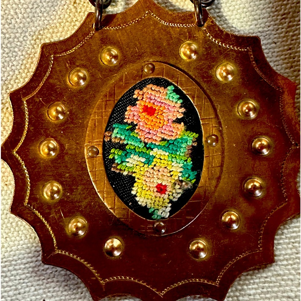 Incredibly Unique VINTAGE COPPER Micro needlepoint SUN/STAR NECKLACE